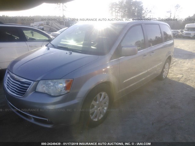 2C4RC1BGXDR691385 - 2013 CHRYSLER TOWN & COUNTRY TOURING SILVER photo 2