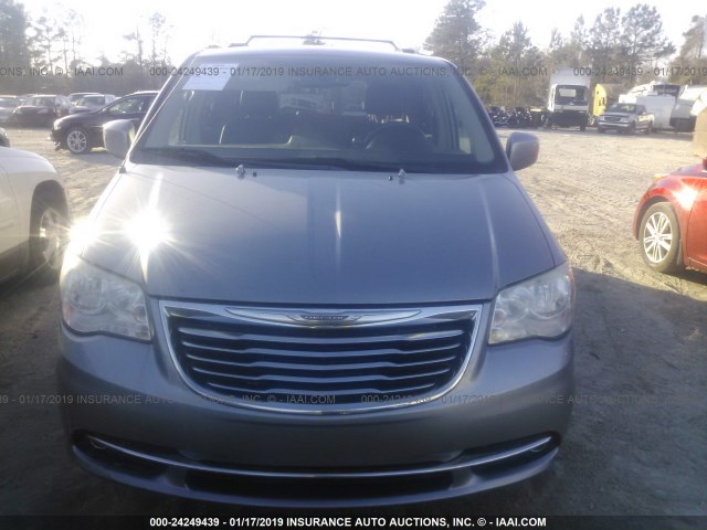 2C4RC1BGXDR691385 - 2013 CHRYSLER TOWN & COUNTRY TOURING SILVER photo 6
