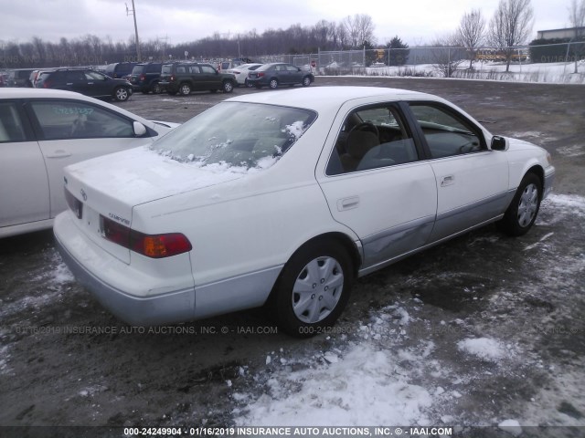 4T1BG22KX1U828139 - 2001 TOYOTA CAMRY CE/LE/XLE WHITE photo 4