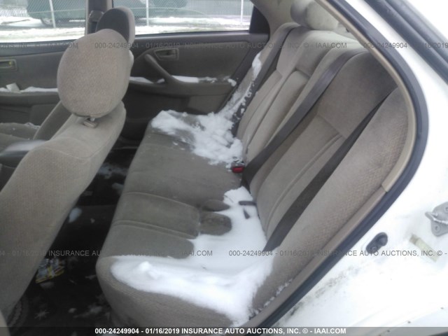 4T1BG22KX1U828139 - 2001 TOYOTA CAMRY CE/LE/XLE 白色 照片 8