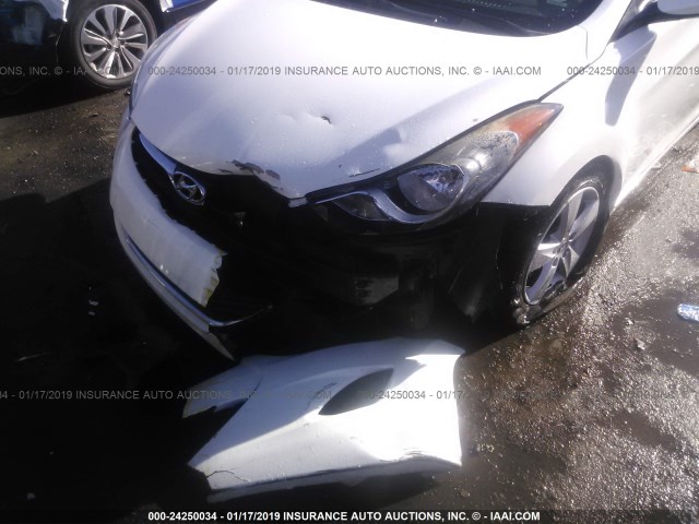 5NPDH4AE5DH191113 - 2013 HYUNDAI ELANTRA GLS/LIMITED WHITE photo 6