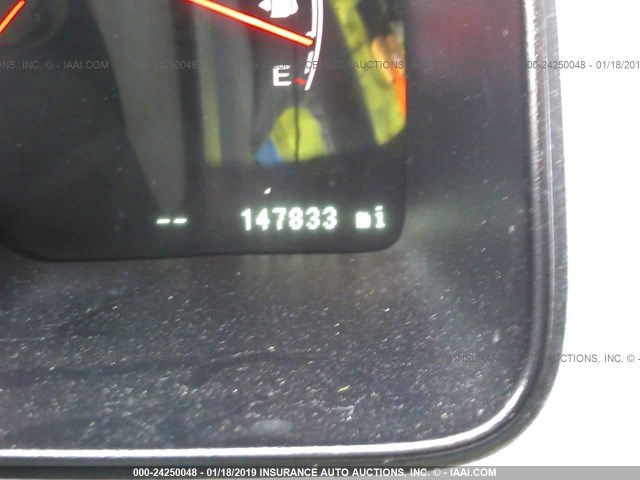 5LMFU27R84LJ38980 - 2004 LINCOLN NAVIGATOR 银色 照片 7