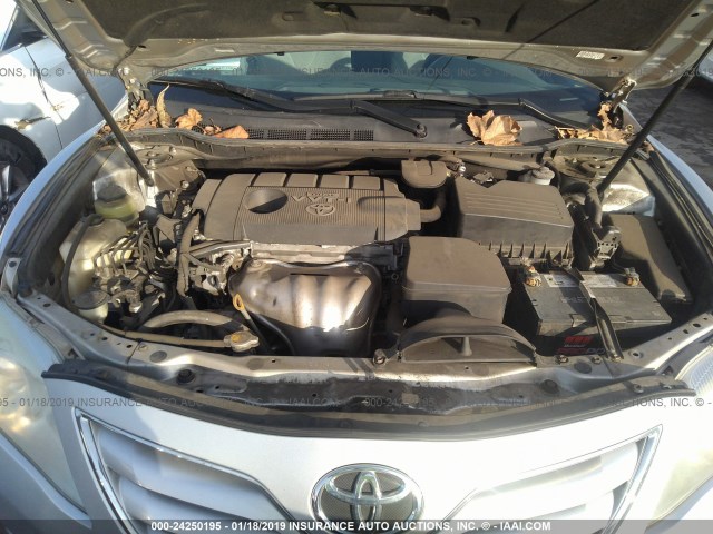 4T1BF3EK8AU011014 - 2010 TOYOTA CAMRY SE/LE/XLE SILVER photo 10