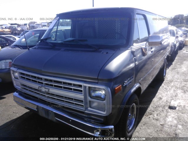 1GCEG25Z3K7113763 - 1989 CHEVROLET G20 GRAY photo 2