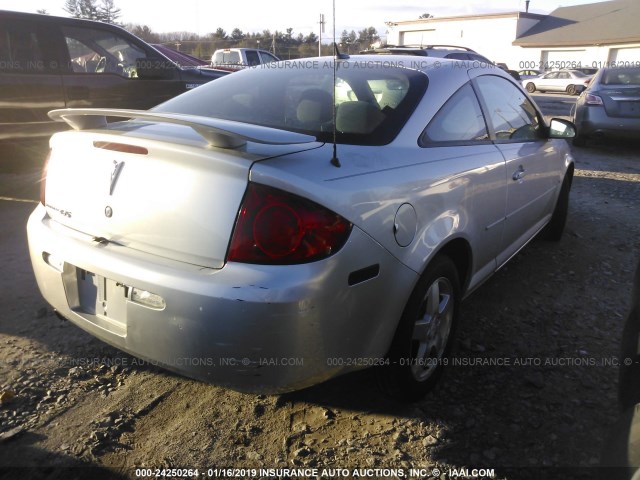 1G2AL18F477213369 - 2007 PONTIAC G5 SILVER photo 4