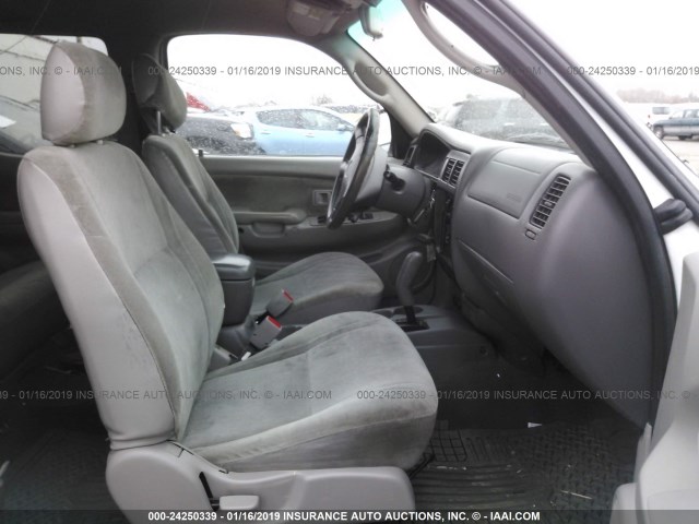 5TEGM92N92Z137473 - 2002 TOYOTA TACOMA DOUBLE CAB PRERUNNER WHITE photo 5