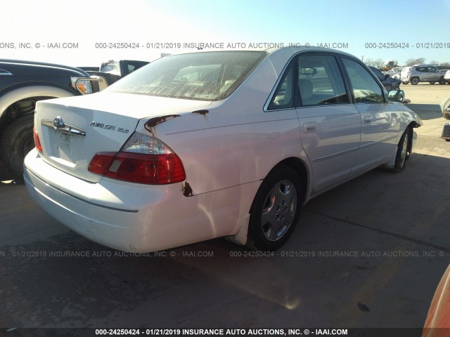 4T1BF28B74U383440 - 2004 TOYOTA AVALON XL/XLS WHITE photo 4