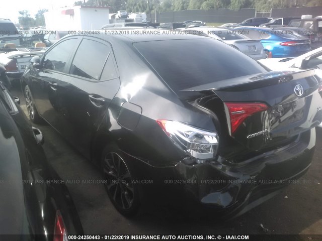 5YFBURHE1JP795665 - 2018 TOYOTA COROLLA L/LE/XLE/SE/XSE BLACK photo 3