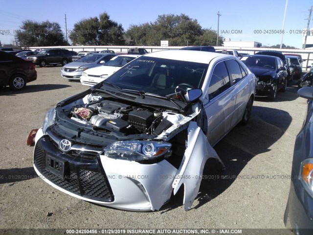 4T1BF1FK2FU944904 - 2015 TOYOTA CAMRY LE/XLE/SE/XSE 白色 照片 2