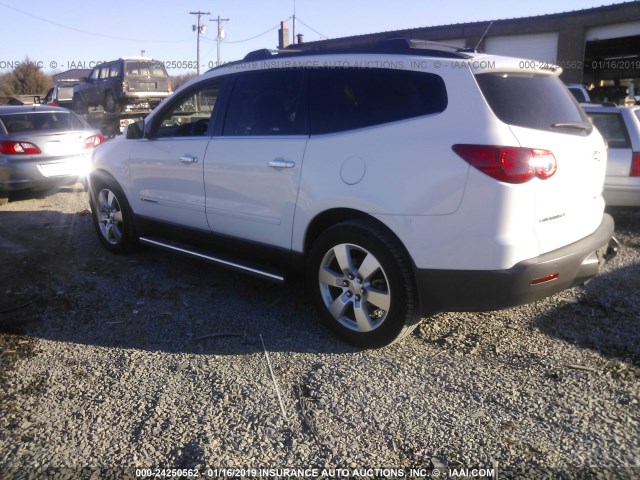 1GNER23D79S140772 - 2009 CHEVROLET TRAVERSE LT WHITE photo 3