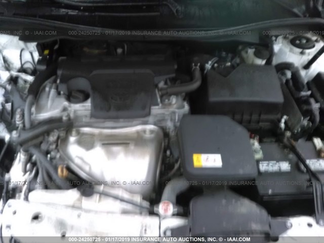 4T1BF1FK4HU407289 - 2017 TOYOTA CAMRY LE/XLE/SE/XSE WHITE photo 10