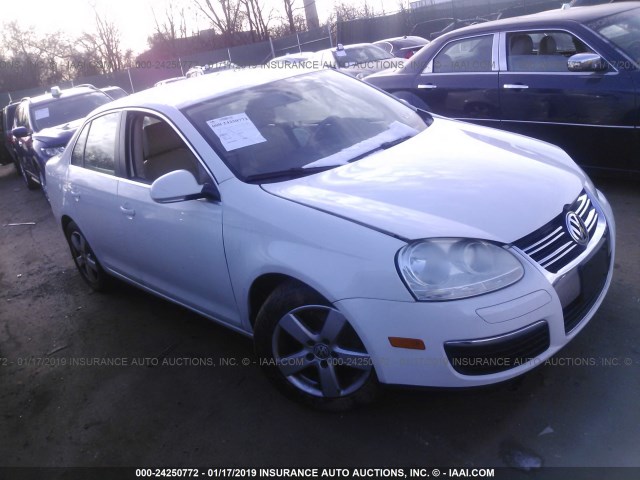 3VWRZ71K49M166597 - 2009 VOLKSWAGEN JETTA SE/SEL WHITE photo 1