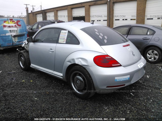 3VWHP7AT2CM621948 - 2012 VOLKSWAGEN BEETLE SILVER photo 3