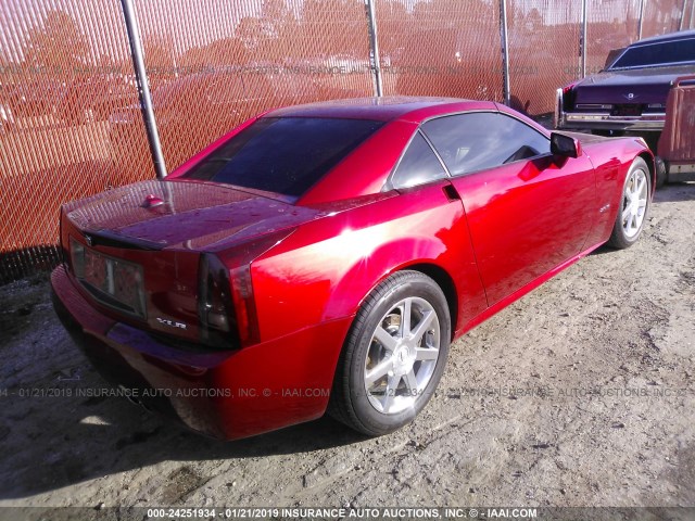 1G6YV34A945603128 - 2004 CADILLAC XLR RED photo 4