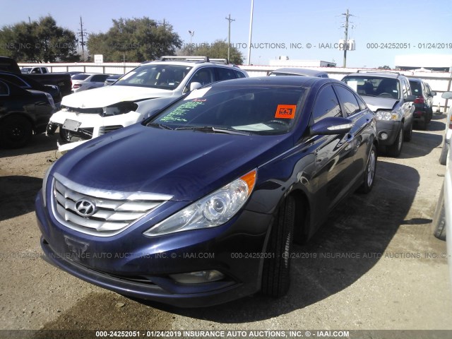 5NPEC4AC3DH551710 - 2013 HYUNDAI SONATA SE/LIMITED BLUE photo 2