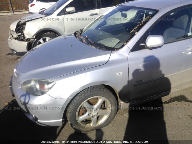 JM1BK143361455165 - 2006 MAZDA 3 HATCHBACK SILVER photo 6