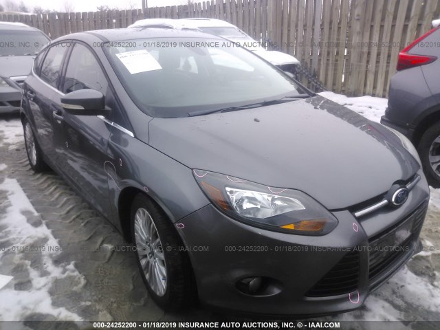 1FAHP3N27CL384443 - 2012 FORD FOCUS TITANIUM GRAY photo 1