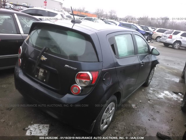 1G1JA6SH8F4144168 - 2015 CHEVROLET SONIC LS 蓝色 照片 4