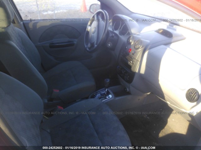 KL1TD52665B386166 - 2005 CHEVROLET AVEO LS RED photo 5