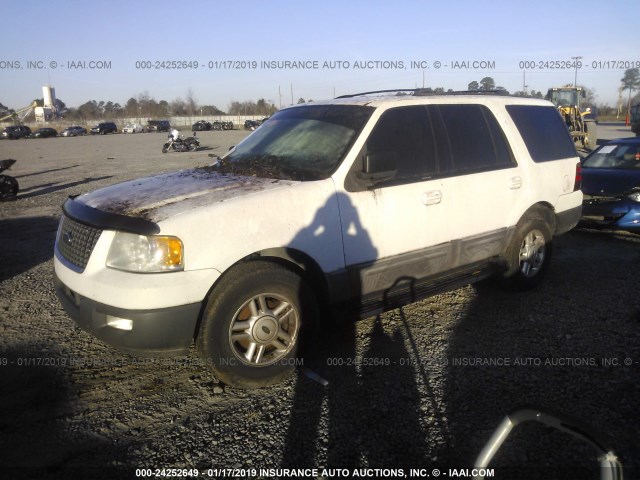 1FMRU15W34LA29233 - 2004 FORD EXPEDITION XLT WHITE photo 2