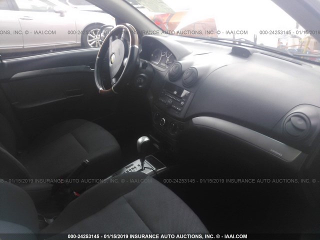 KL1TD5DE4AB091310 - 2010 CHEVROLET AVEO LS/LT Սպիտակ լուսանկար 5
