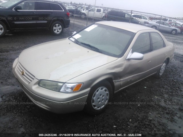 JT2BG22K7X0315007 - 1999 TOYOTA CAMRY LE/XLE GOLD photo 2