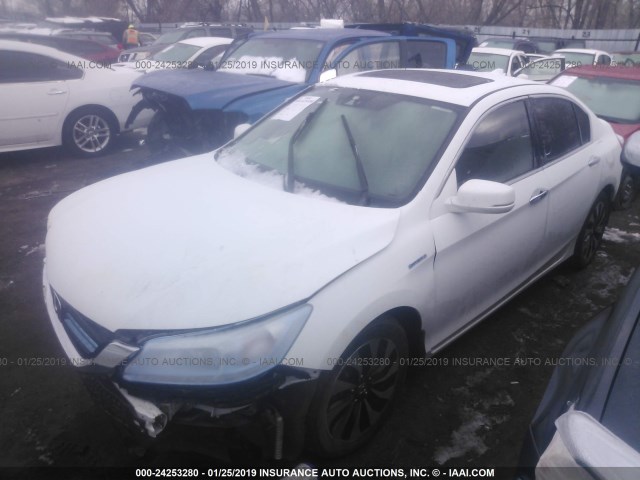 1HGCR6F77FA002813 - 2015 HONDA ACCORD HYBRID/TOURING WHITE photo 2