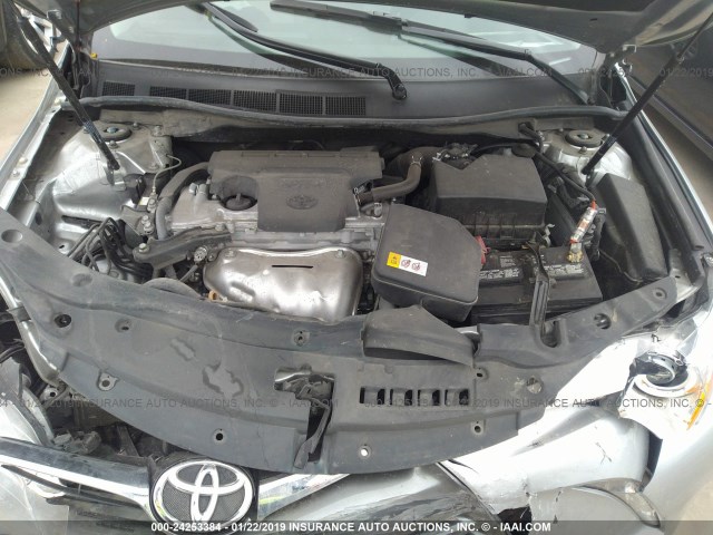 4T1BF1FK6HU733188 - 2017 TOYOTA CAMRY LE/XLE/SE/XSE SILVER photo 10