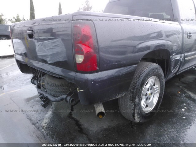 2GCEC13T351169255 - 2005 CHEVROLET SILVERADO C1500 GRAY photo 6