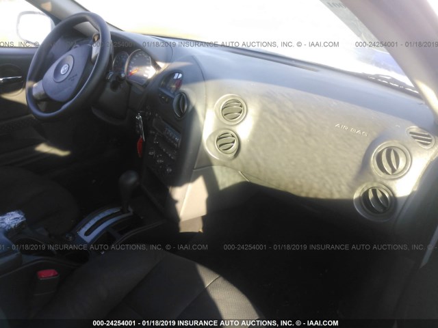 2G2WP522851138550 - 2005 PONTIAC GRAND PRIX WHITE photo 5