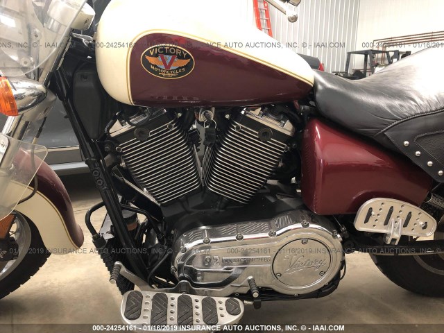5VPCD15D613000394 - 2001 VICTORY MOTORCYCLES V92 C DELUXE MAROON photo 8