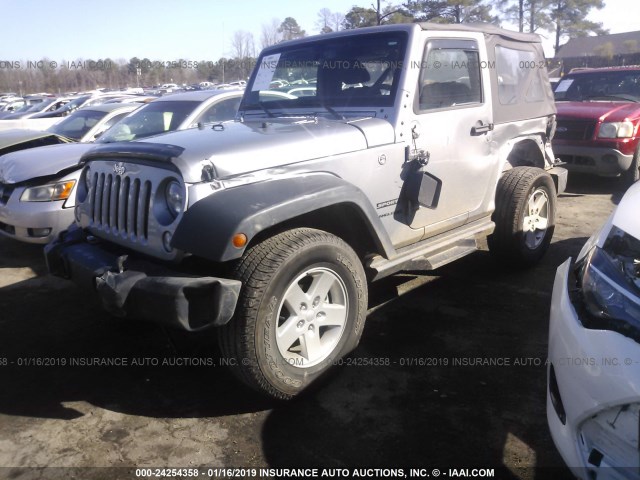 1C4AJWAG6JL862879 - 2018 JEEP WRANGLER SPORT SILVER photo 2