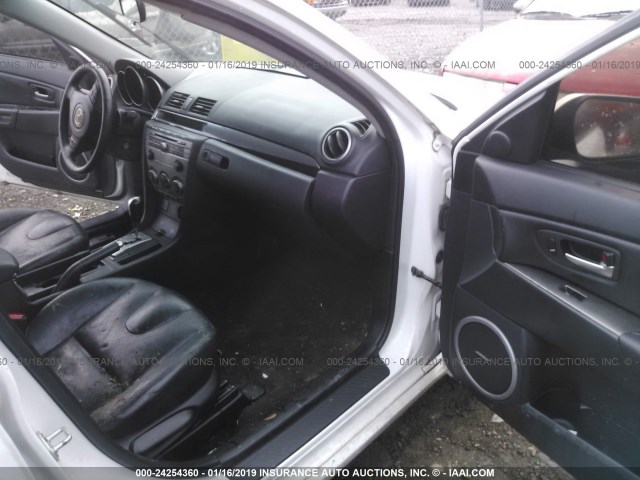 JM1BK323681796397 - 2008 MAZDA 3 S WHITE photo 5