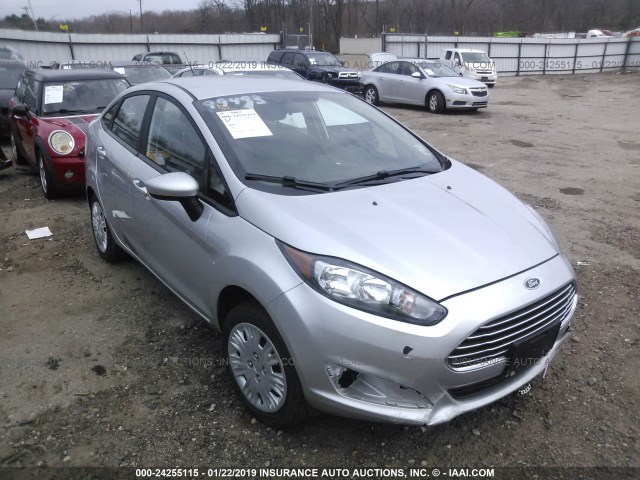 3FADP4AJ9JM124266 - 2018 FORD FIESTA S SILVER photo 1