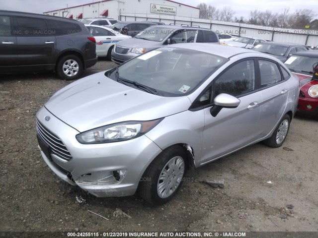 3FADP4AJ9JM124266 - 2018 FORD FIESTA S SILVER photo 2