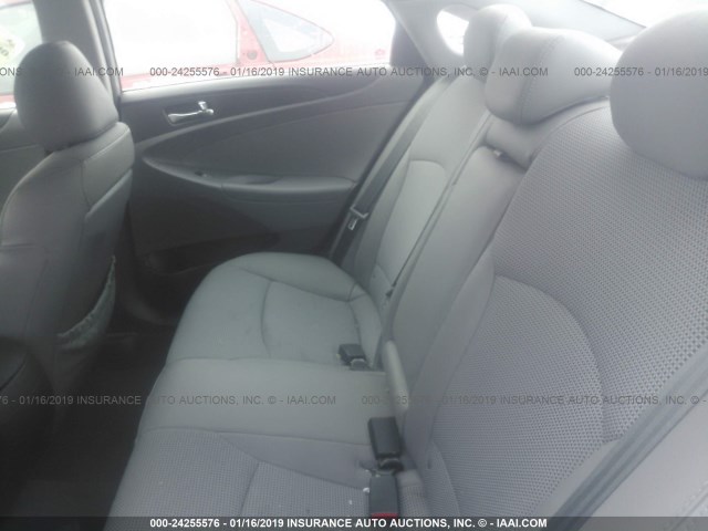 5NPEC4AB3DH699993 - 2013 HYUNDAI SONATA SE/LIMITED SILVER photo 8