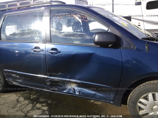 5TDZA23C95S303546 - 2005 TOYOTA SIENNA CE/LE BLUE photo 6