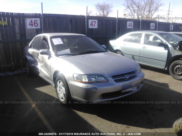 1HGCG1642WA048368 - 1998 HONDA ACCORD LX GOLD photo 1