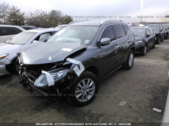 KNMAT2MV0JP622250 - 2018 NISSAN ROGUE S/SV GRAY photo 2