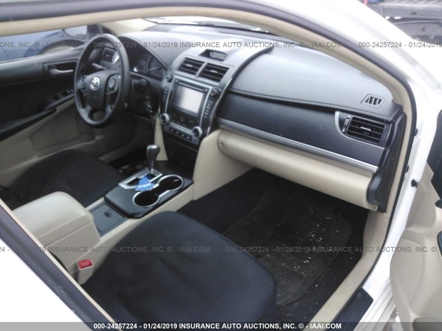 4T1BF1FK3CU509997 - 2012 TOYOTA CAMRY SE/LE/XLE 白色 照片 5