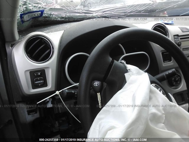 2T1KU40E59C160765 - 2009 TOYOTA COROLLA MATRIX  SILVER photo 7