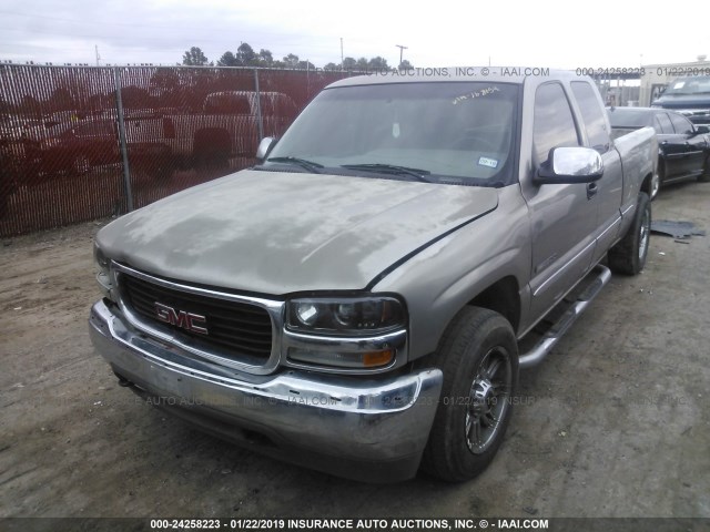 1GTFC29U6YZ168154 - 2000 GMC NEW SIERRA C2500 GRAY photo 2