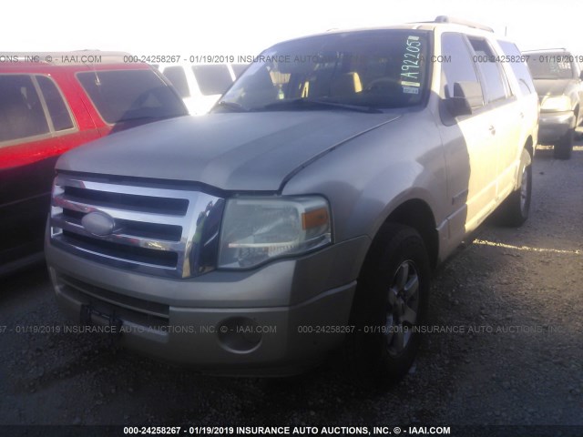 1FMFU15577LA92205 - 2007 FORD EXPEDITION XLT BEIGE photo 2