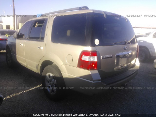 1FMFU15577LA92205 - 2007 FORD EXPEDITION XLT BEIGE photo 3