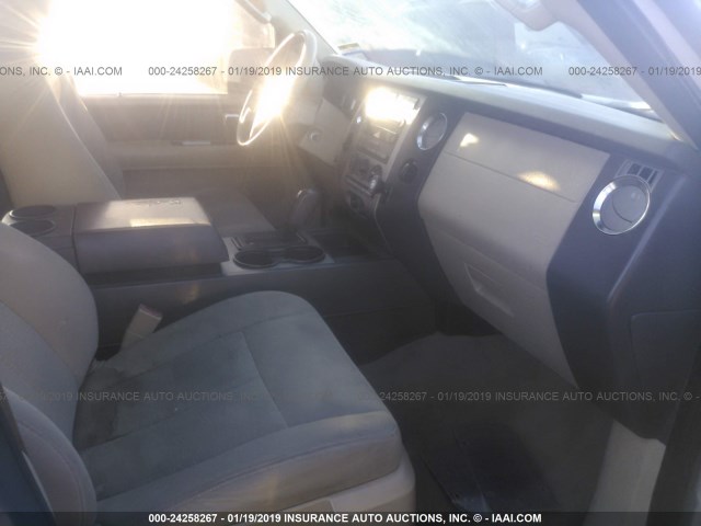 1FMFU15577LA92205 - 2007 FORD EXPEDITION XLT BEIGE photo 5