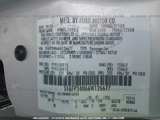 1FAFP34N66W126677 - 2006 FORD FOCUS ZX4 SILVER photo 9