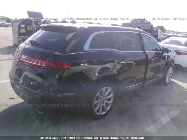 2LMHJ5FK0JBL01552 - 2018 LINCOLN MKT BLACK photo 4