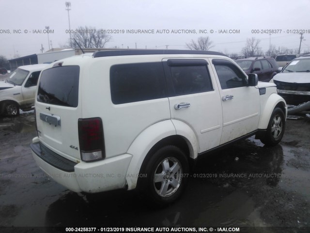 1D8GU28K38W230453 - 2008 DODGE NITRO SXT WHITE photo 4