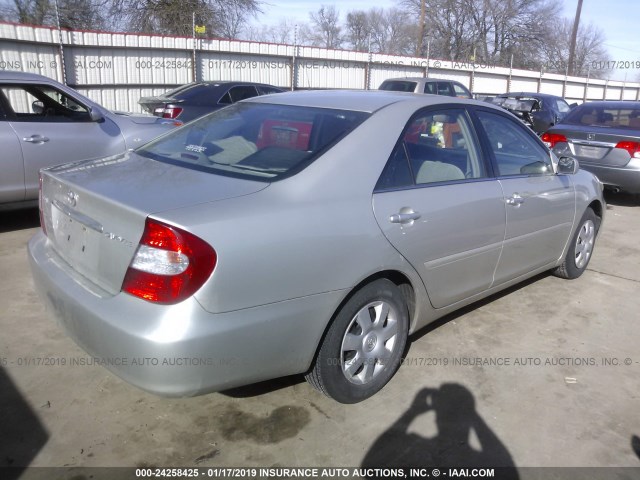 4T1BE32K63U745001 - 2003 TOYOTA CAMRY LE/XLE/SE SILVER photo 4