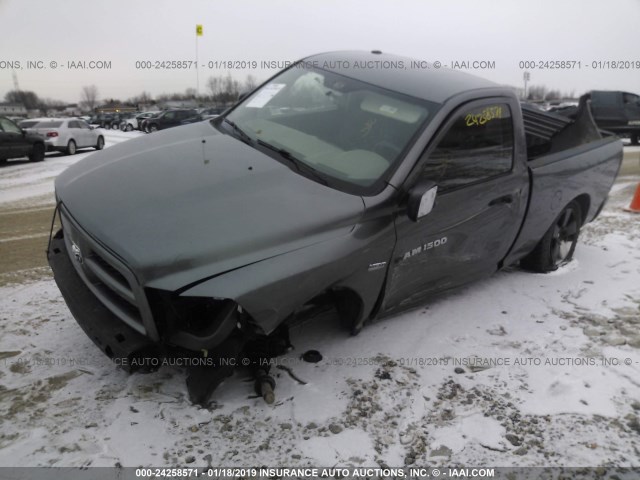 3C6JD7AT8CG136703 - 2012 DODGE RAM 1500 ST SILVER photo 2